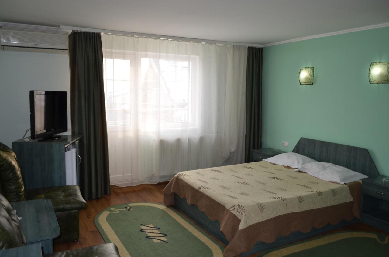 Casa Alba Hotel Ramnicu Valcea Ngoại thất bức ảnh